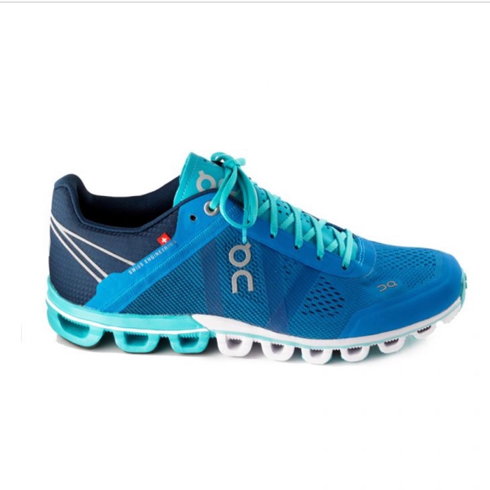 On Running - Cloudflow WORN ONCE